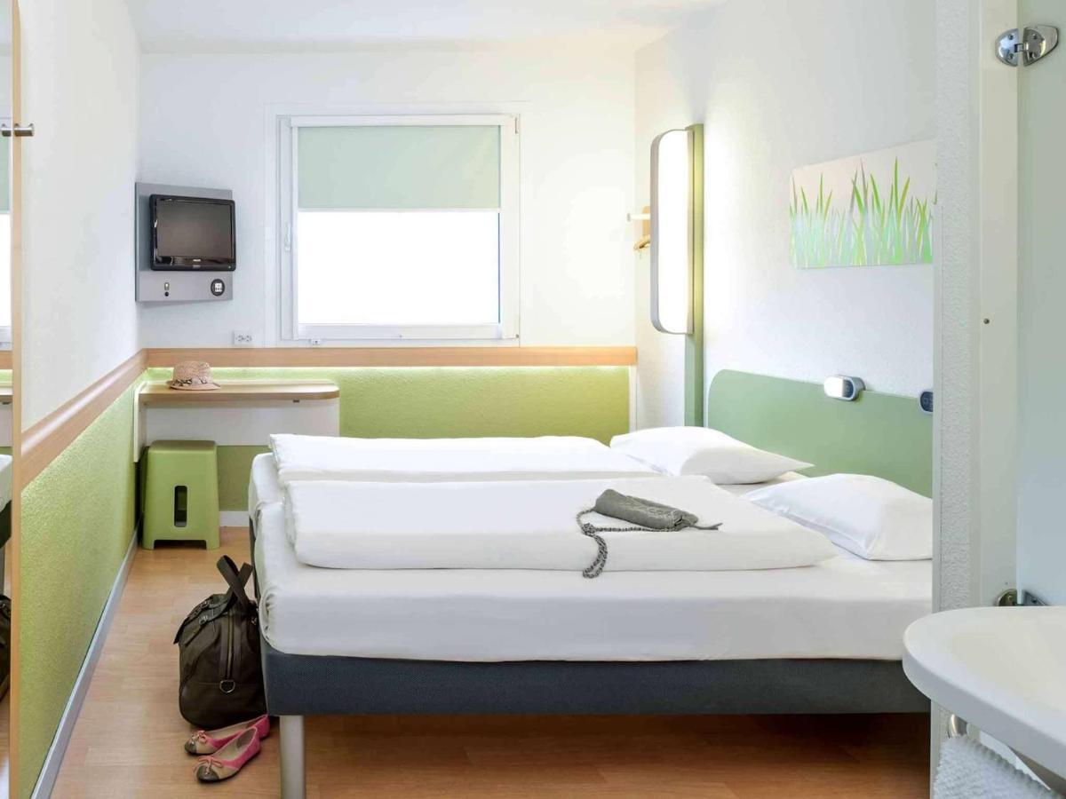 Hotel Ibis Budget Deauville Сент-Арну Экстерьер фото